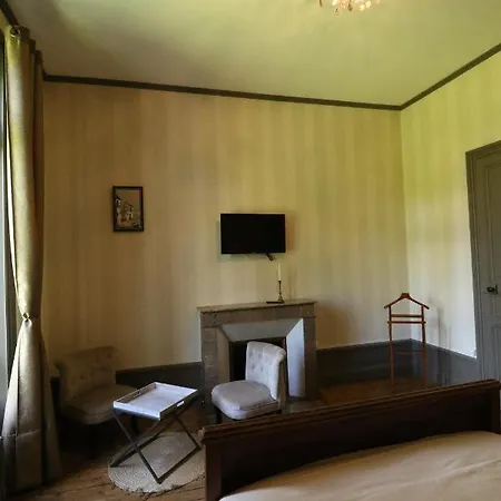 Domaine De Champ Rose Bed and Breakfast Saint-Laurent-de-Belzagot